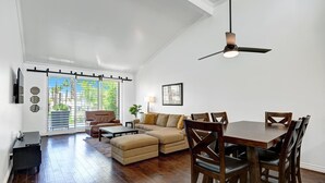 Condo, várias camas (VS910 - Palm Valley Desert Chic) | Área de estar