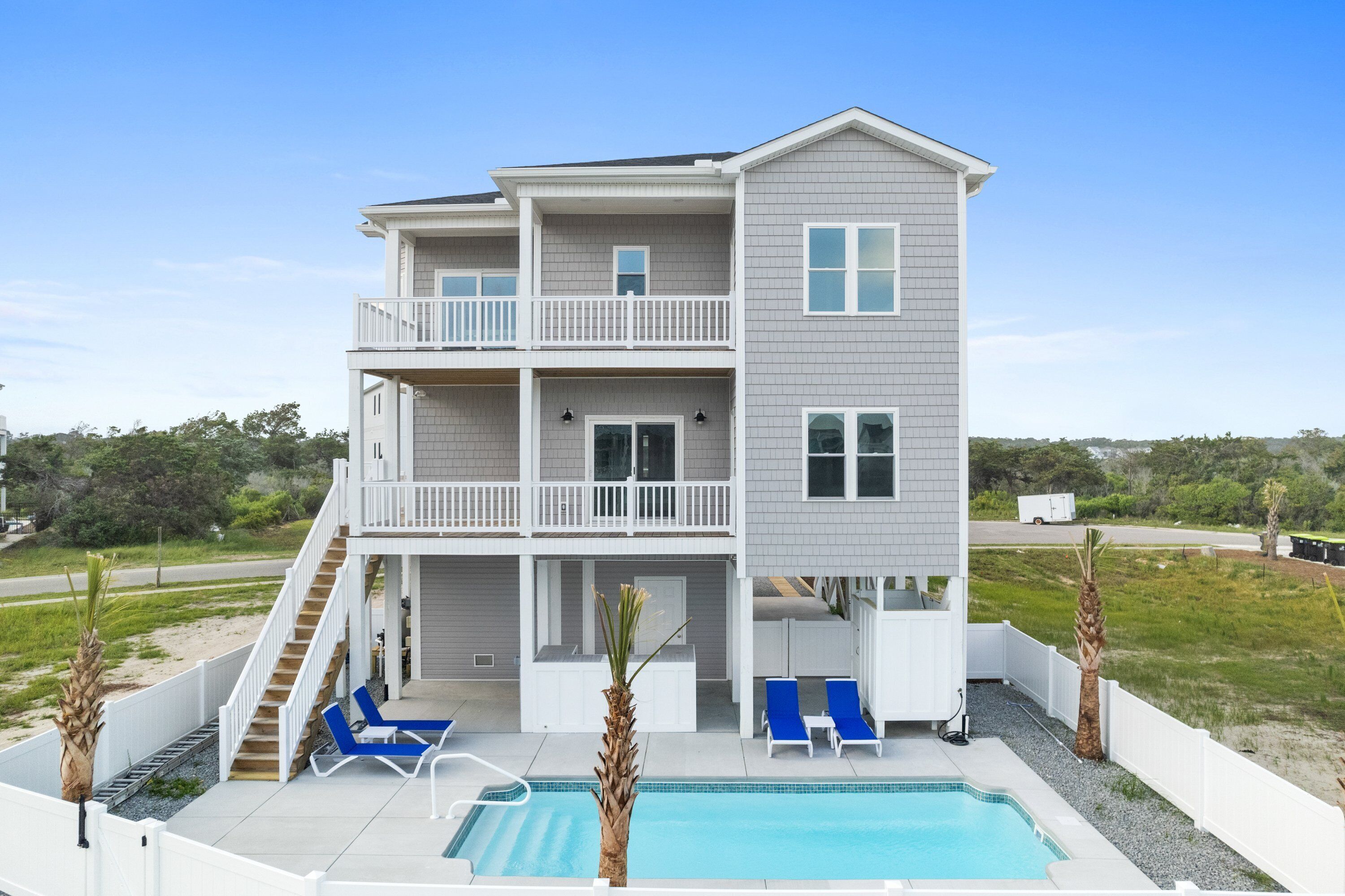 "By The Sea" BRAND NEW!, Private Pool, Elevator, Wet Bar, Ocean Views!