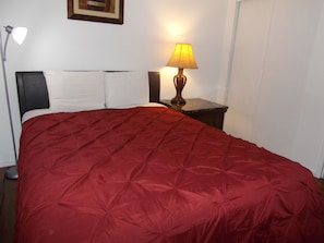 2 chambres, fer et planche Ă repasser, Wi-Fi, draps fournis