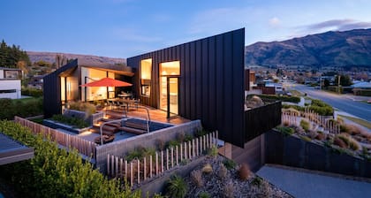 Hideaway on Warren Wanaka