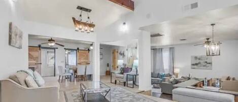 تلفزيون، مدفأة