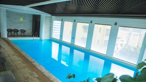 Indoor pool - Eyomer Hotel (Addis Ababa)