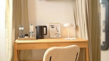 Deluxe Double Room | Desk, free WiFi