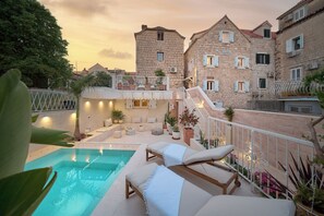 Outdoor pool - Ibella Boutique Rooms (Split)