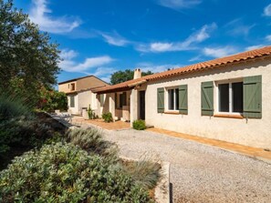 Exterior - Vacation home Aurval by Interhome (Cogolin)