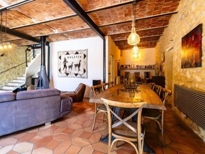 Dining - Le Mas d'Adélaïs by Interhome (Baron)