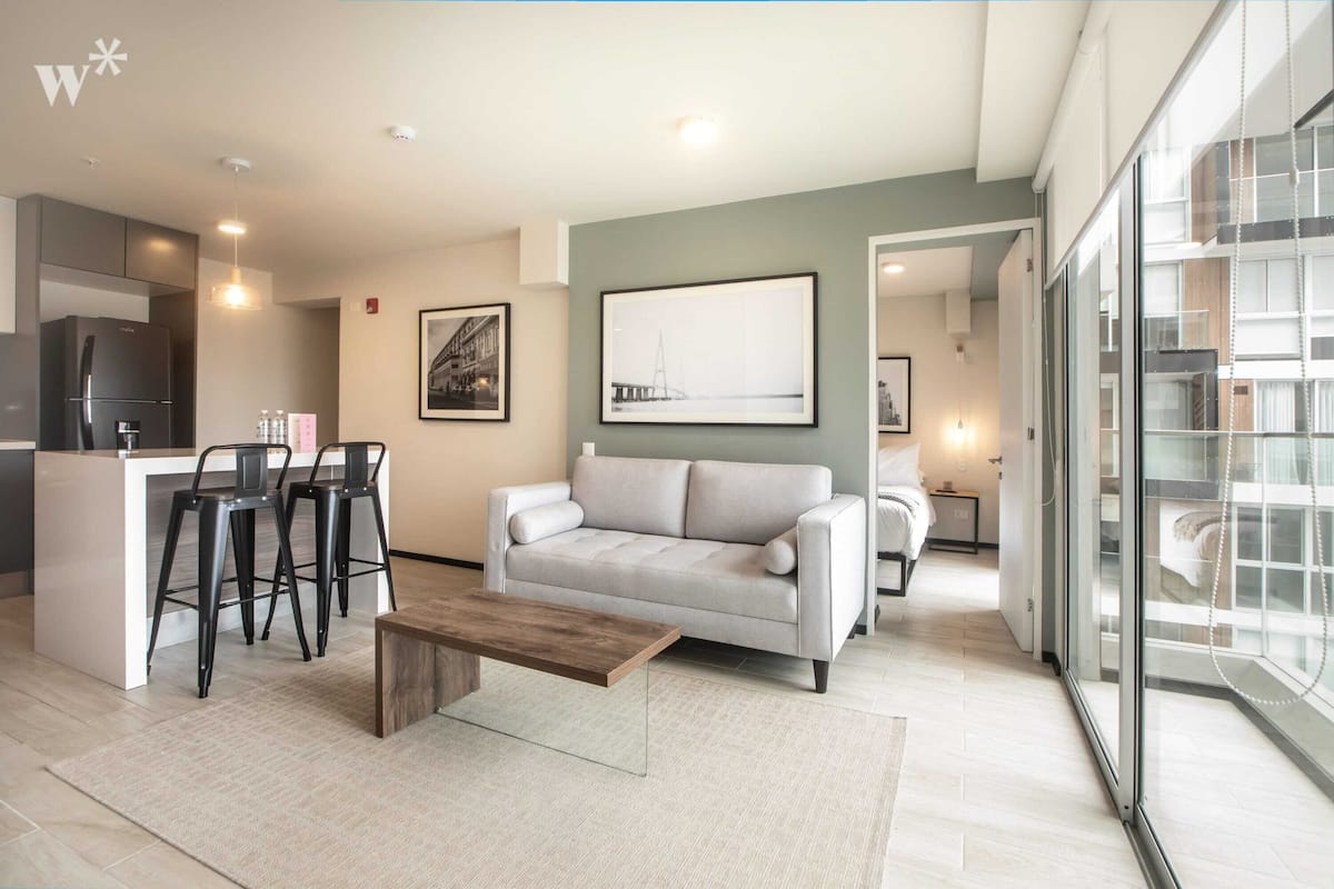 Apartamento, 2 habitaciones (1510) | Zona de estar | Una Smart TV