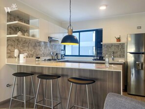 Căn hộ, 2 phòng ngủ (701) | Bếp riêng | Tủ lạnh, lò vi sóng, lò nướng, máy xay thực phẩm 