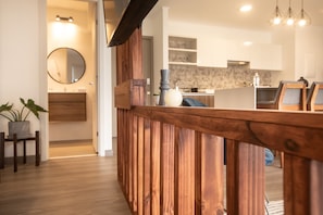 Apartment, 2 Bedrooms (806) | Living area