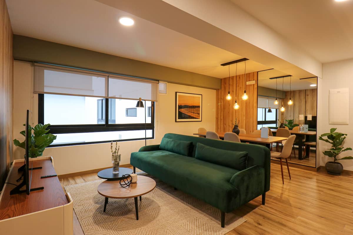 Apartment, 2 Bedrooms (308) | Living area