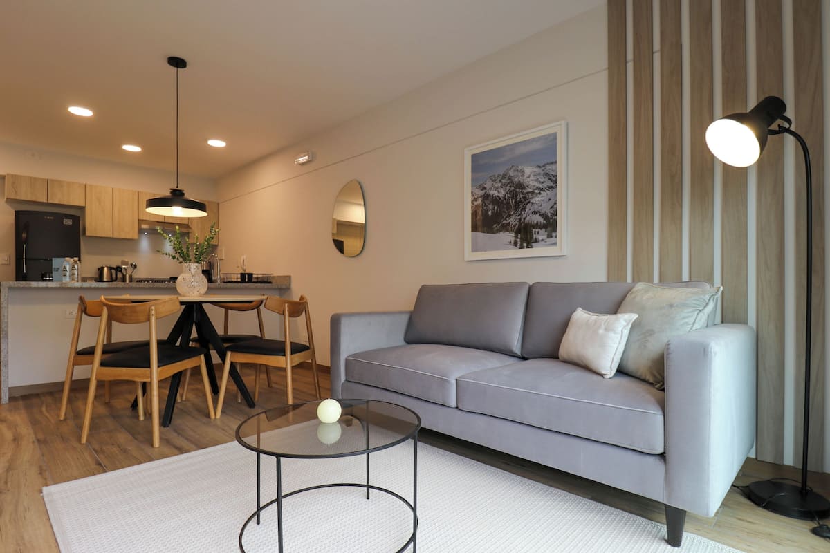 Apartment, 2 Bedrooms (804) | Living area