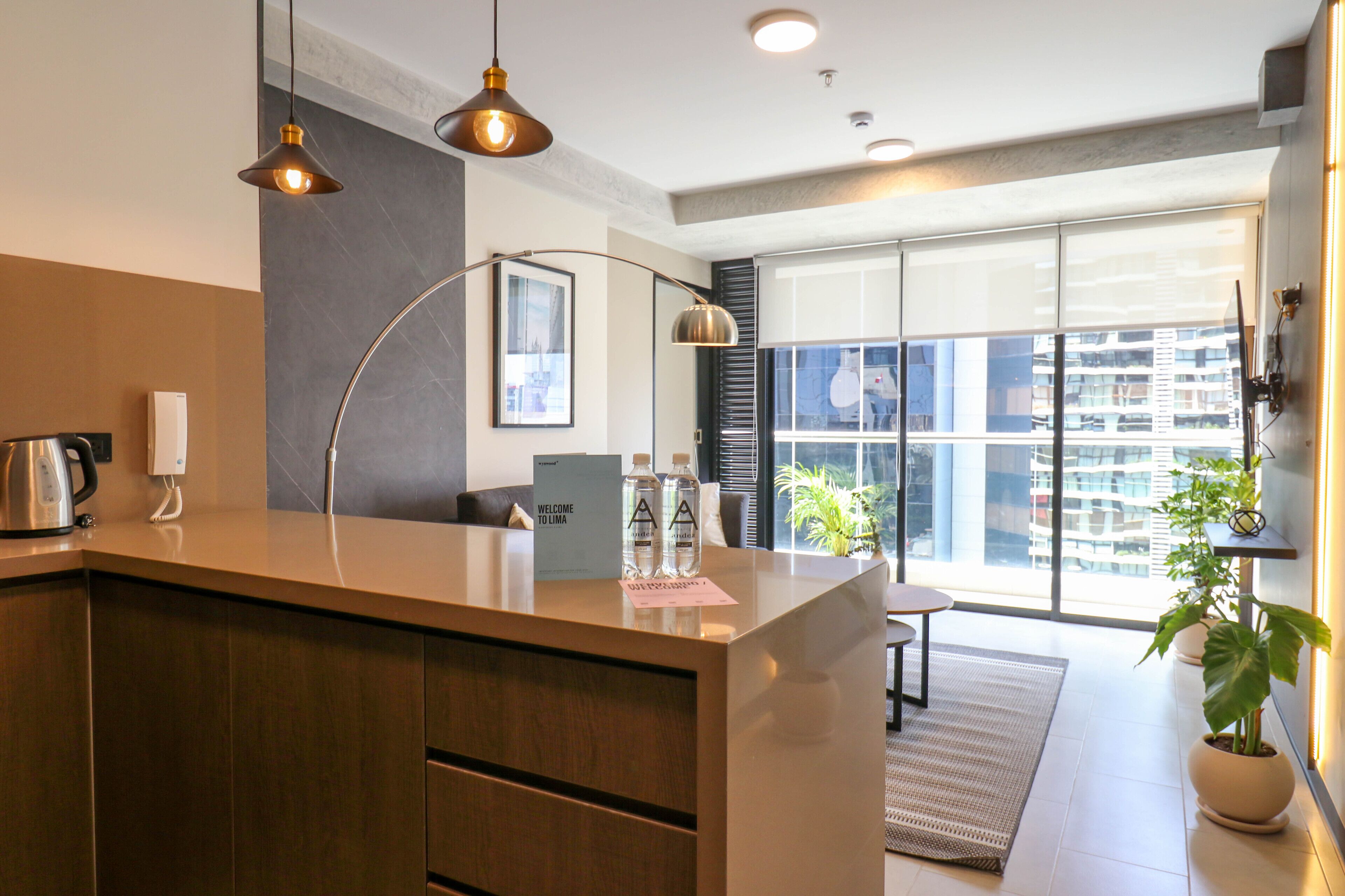 公寓, 2 间卧室 (904) | 起居区 | 电视