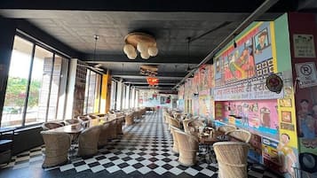 Snack bar
