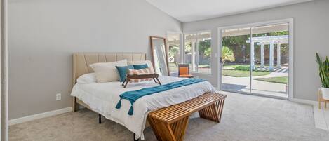 3 Schlafzimmer, Schreibtisch, Bügeleisen/Bügelbrett, WLAN