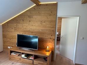 Interior - Fewo Allgäu Chalet - Gemütliche Hüttenatmosphäre + Schwimmbad und Sauna im Haus (Oberstdorf)