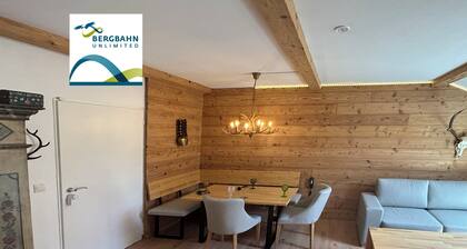 FeWo Allgäu Chalet - gemütliche Hüttenatmosphäre + Schwimmbad und Sauna im Haus