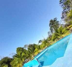 Pool - Tree House River (alajuela)