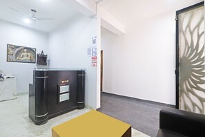 Reception - Hotel Trendy residency (New Delhi)