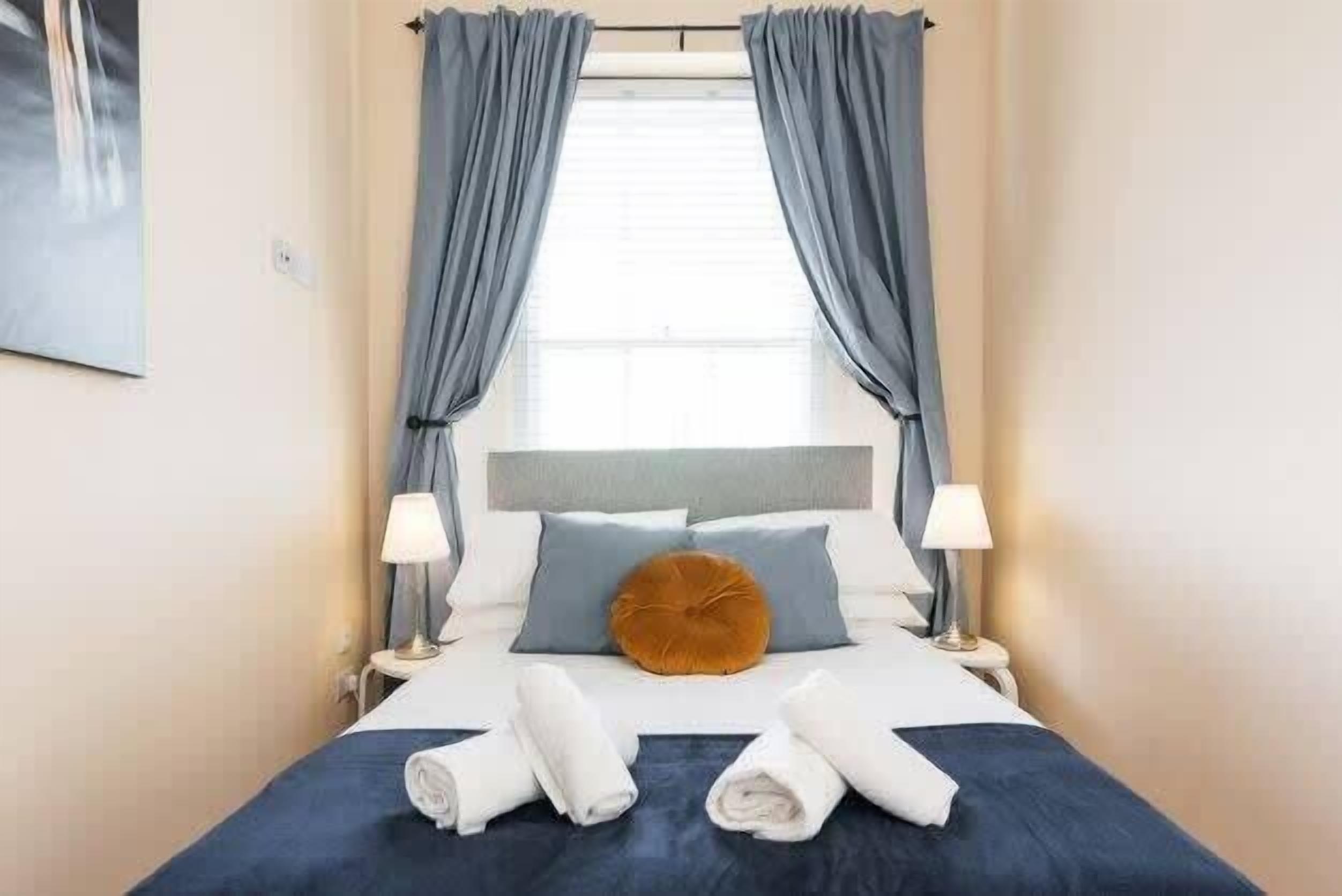 1 bedroom, iron/ironing board, travel cot, WiFi