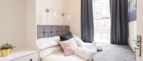 2 bedrooms, desk, iron/ironing board, travel cot