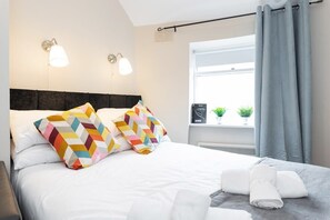 Desk, iron/ironing board, travel cot, WiFi - Cosy STUDIO GREAT CITY CENTRE LOCATION FAST WIFI (Dublin 1)