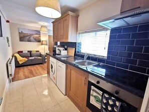 Fridge, microwave, oven, stovetop - Lovely 1 bedroom apartment in centre of Dublin (Dublin 1)