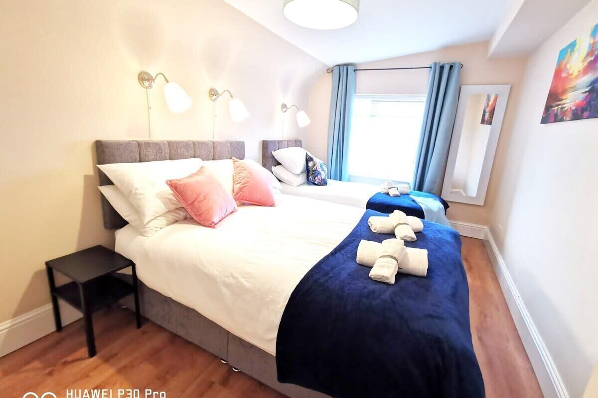 1 soverom, strykejern/-brett, reiseseng for barn og wi-fi