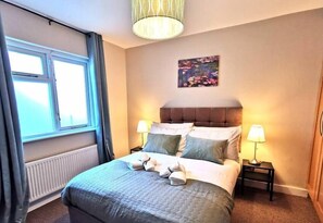 2 bedrooms, iron/ironing board, travel crib, WiFi - Well Located House Ranelagh PATIO AND WIFI (Dublin 6)