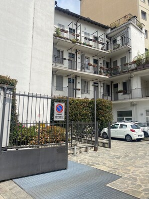 Exterior - Navigli bilocale  (Milan)