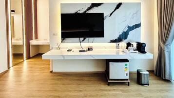 Deluxe Room | Free WiFi