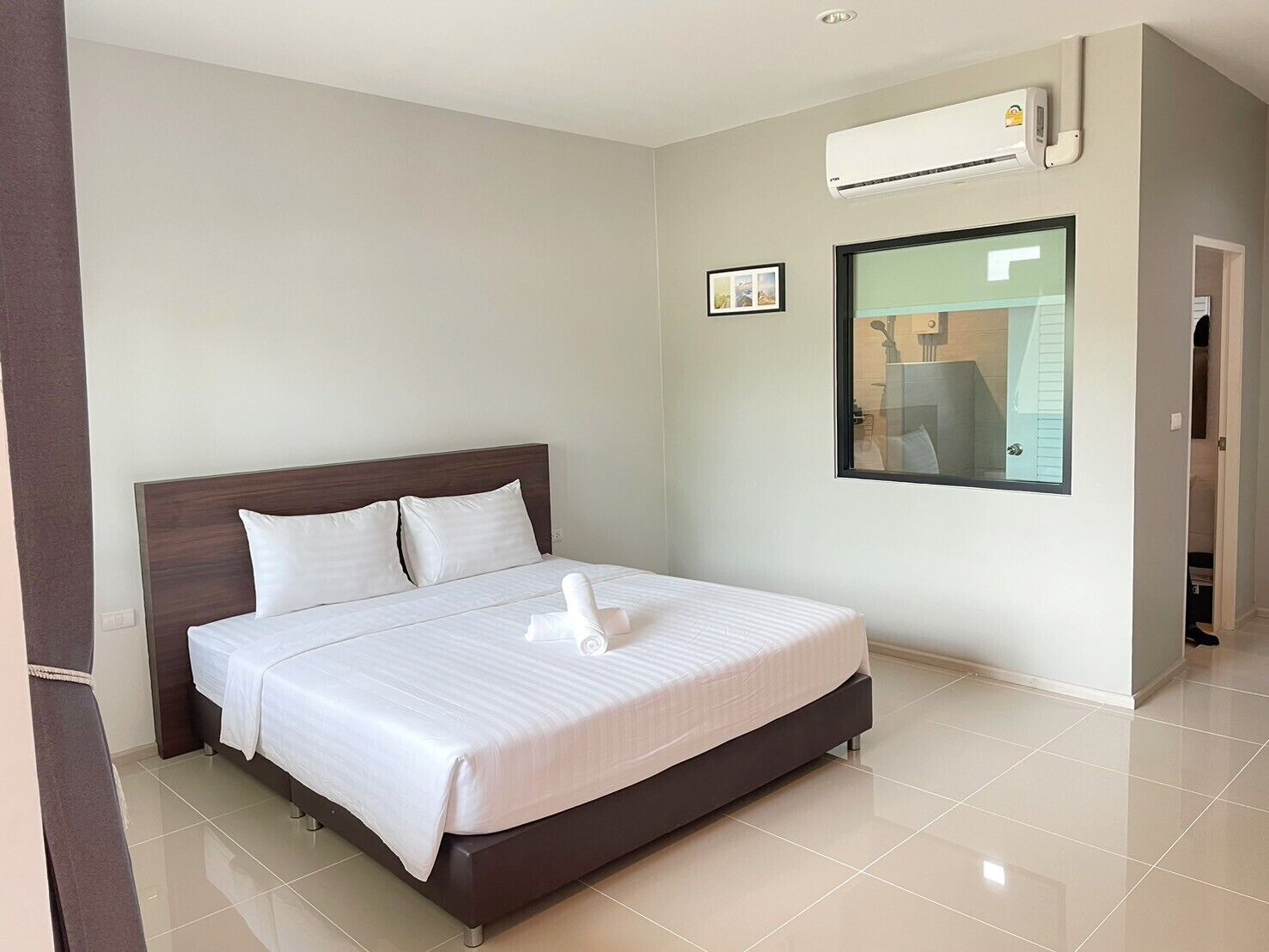 Standard Room, 1 King Bed