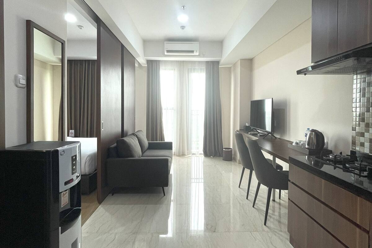 One-Bedroom Apartment | Living area