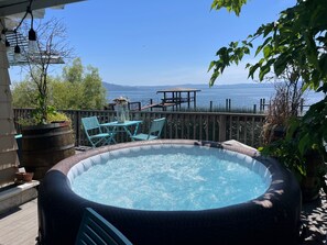 Terrace/patio - ALL INCLUSIVE AMENITIES:Kayak,SUP,Pedal Boat,PingPong,Pickleball,Movie Nt &MORE! (Nice)