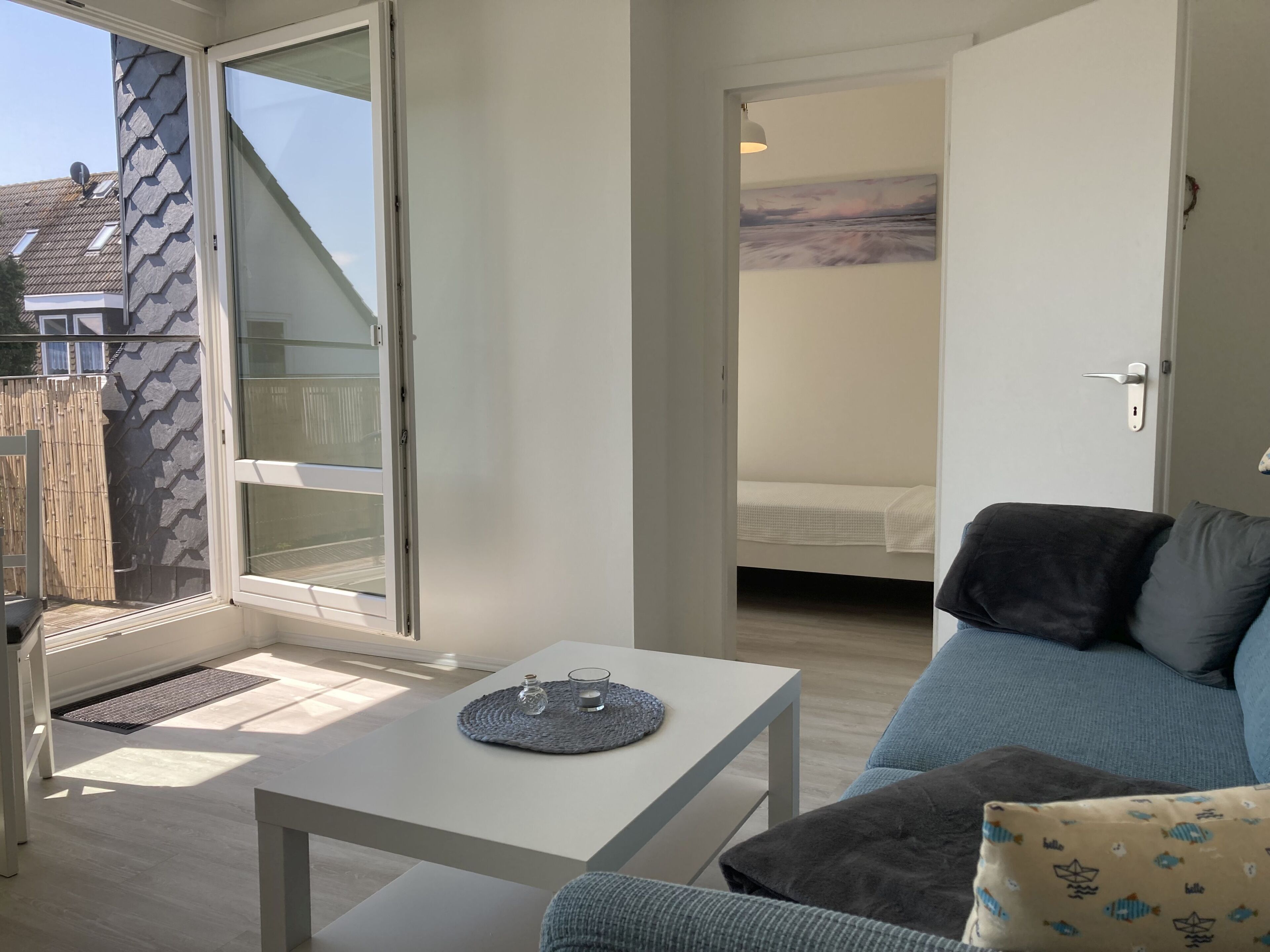 Fernseher, Tischtennisplatte