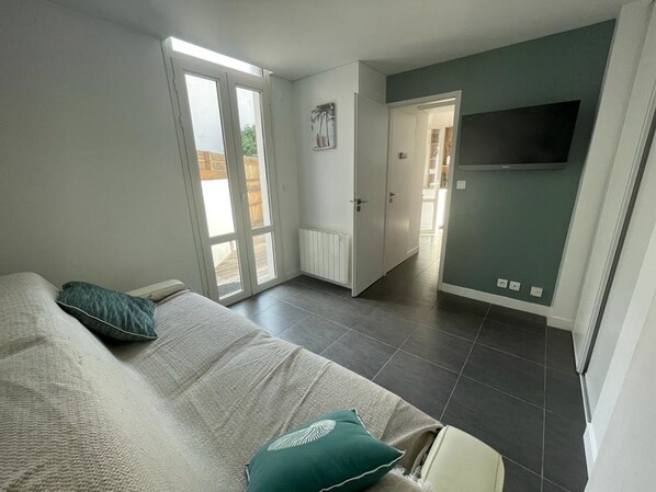 2 bedrooms, free WiFi