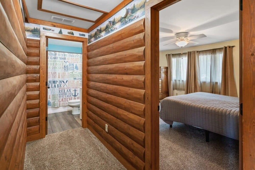 Multiunit with lake views and beach access Fife Lake Vrbo