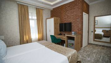 Standard-Zweibettzimmer | 1 Schlafzimmer, Allergikerbettwaren, Minibar, Schreibtisch