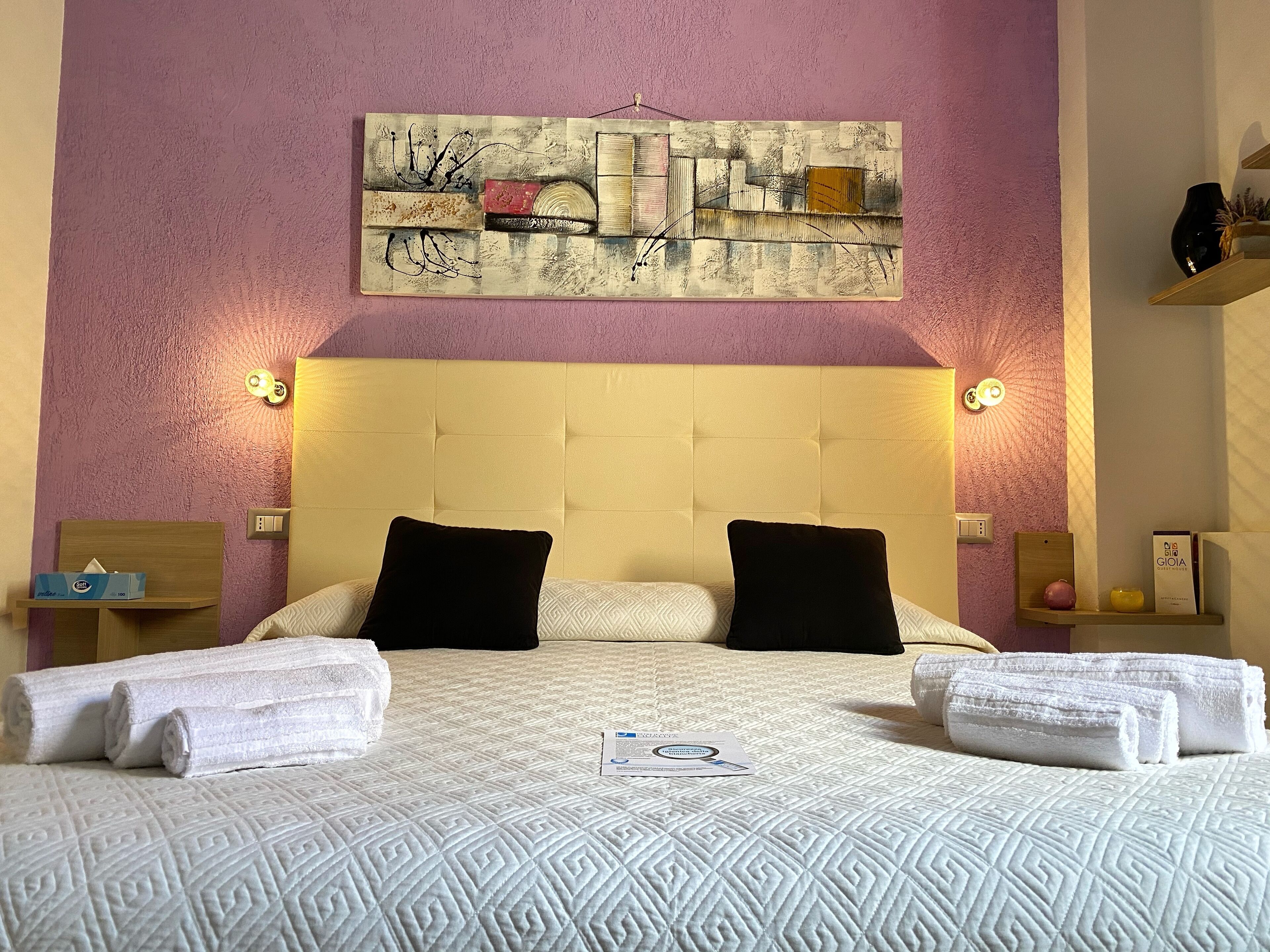 舒适三人房 | 迷你吧、免费 WiFi