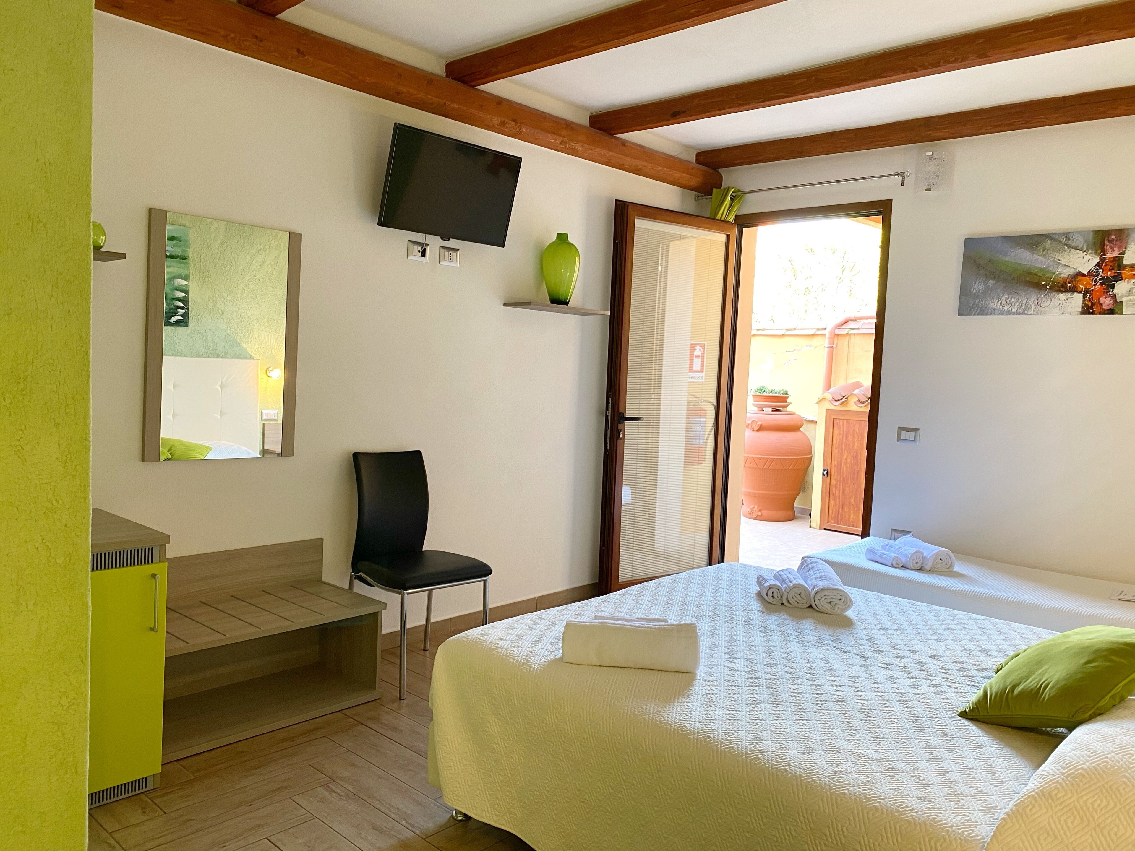 Camera tripla | Minibar, Wi-Fi gratuito