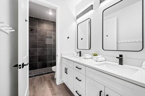 Hair dryer - The Haven -two kitchens, pool, large garage, minutes from the dunes. (Hurricane)