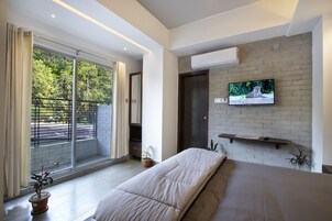 Ropa de cama de alta calidad, cubrecamas y escritorio 