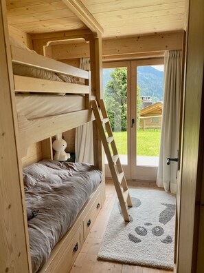 4 Schlafzimmer, Bügeleisen/Bügelbrett, kostenloses WLAN, Bettwäsche