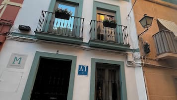 Fachada de la propiedad