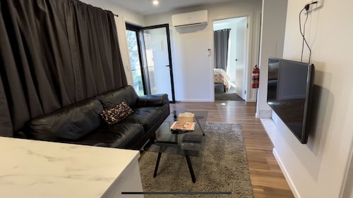 Cosy Guest House in a Quiet Location Centrally Located 40 min to 3 ski Resorts