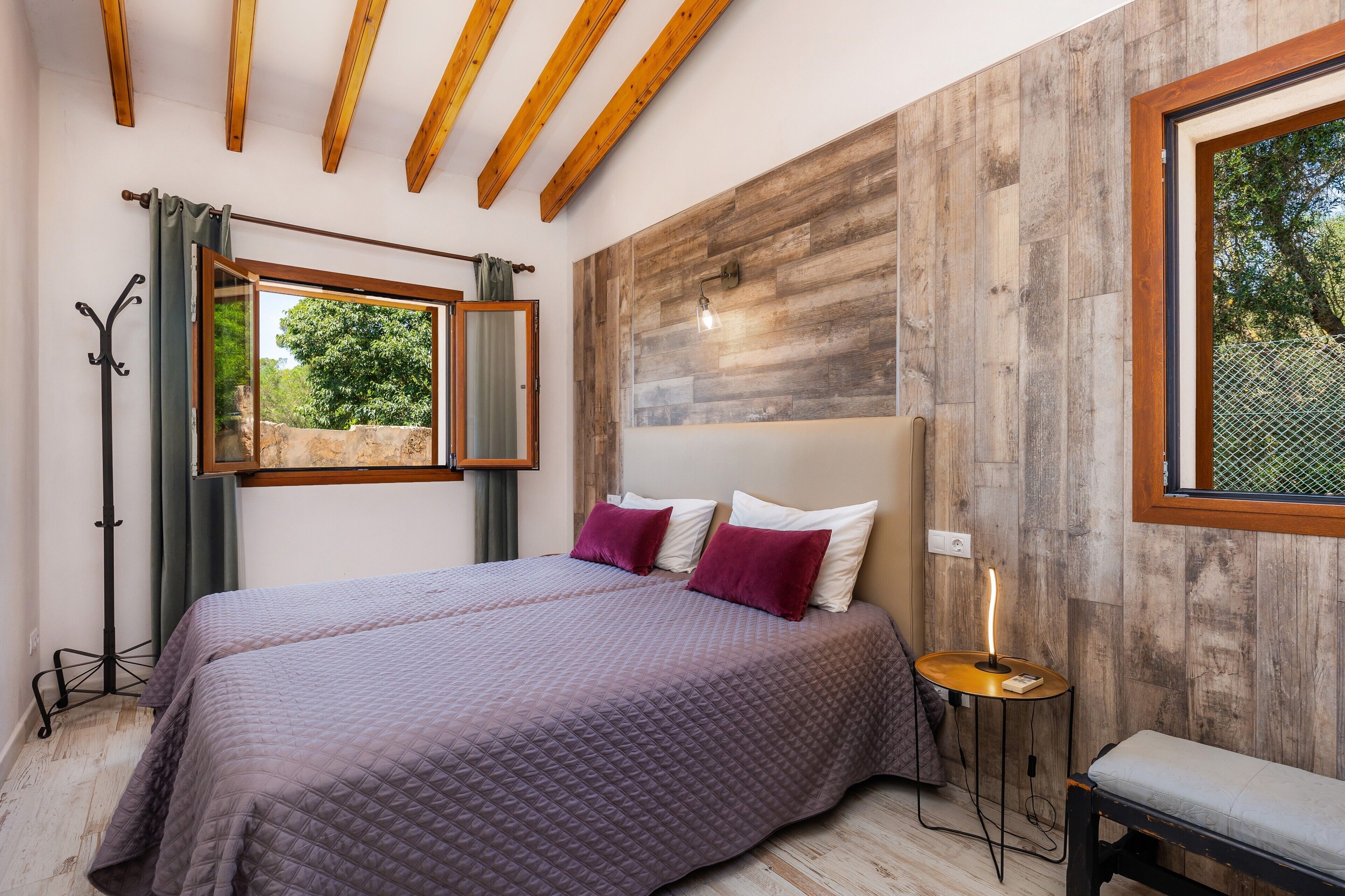 4 多间卧室、熨斗/熨衣板、免费 WiFi、床单