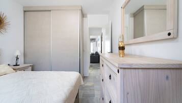 1 makuuhuone, silitysrauta/-lauta, ilmainen Wi-Fi, vuodevaatteet