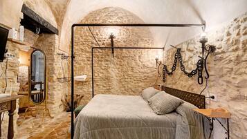 1 chambre, fer et planche à repasser, Wi-Fi gratuit, draps fournis