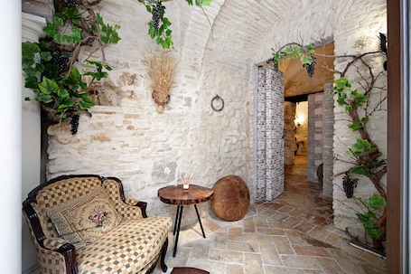 Interior. Holiday Apartment "La Cueva De Medina-Sidonia" with Private Terrace & Wi-Fi