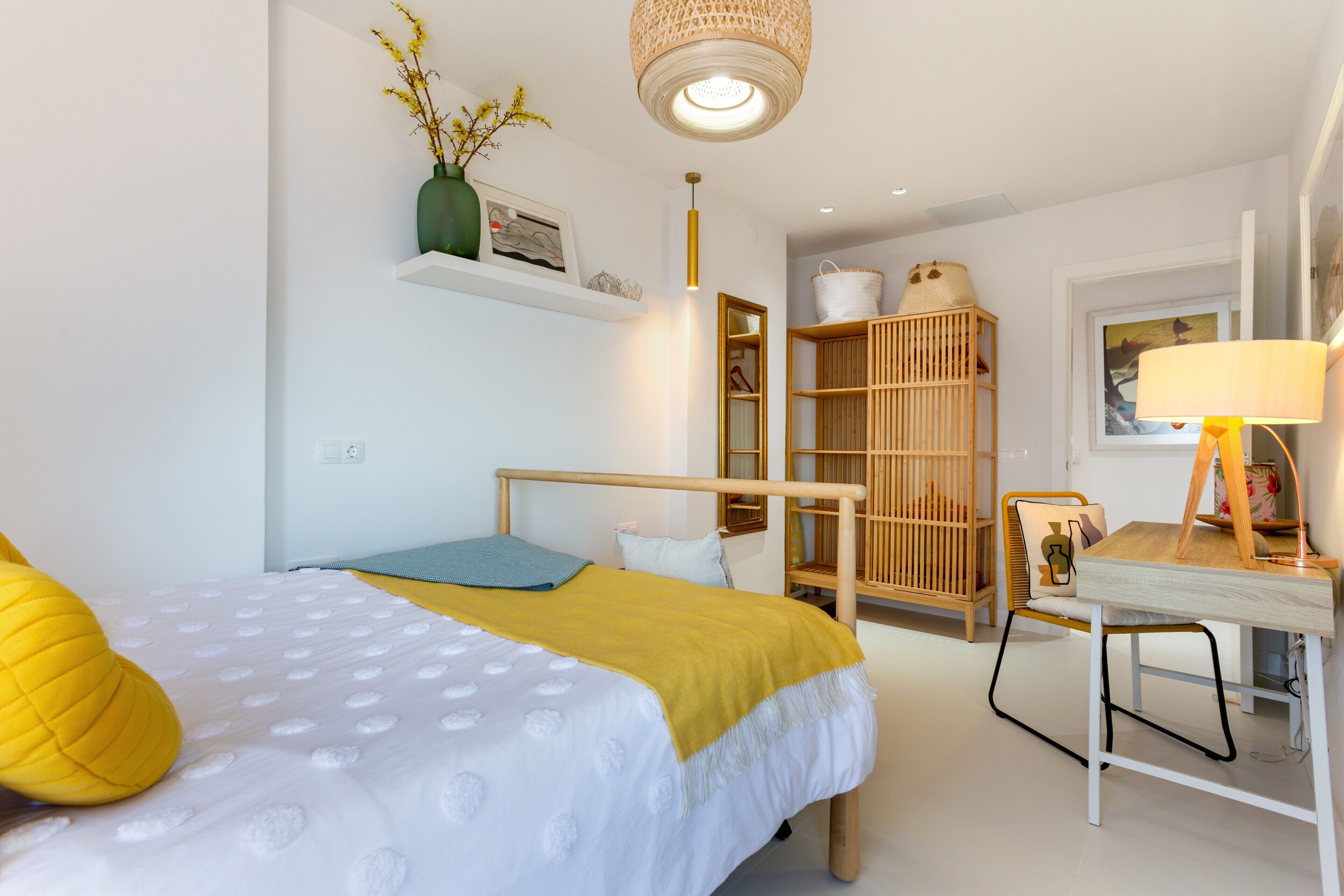 2 habitaciones, tabla de planchar con plancha y wifi gratis 