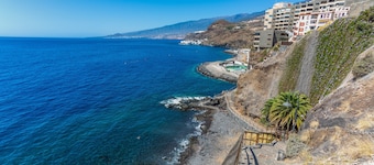 Maison de vacances "Mouna's House" avec vue sur la mer, piscine partagée et Wi-Fi